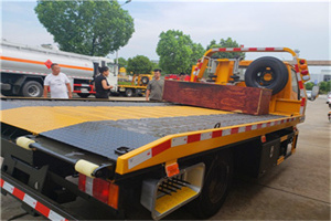 惠济区附近拖车电话号码服务